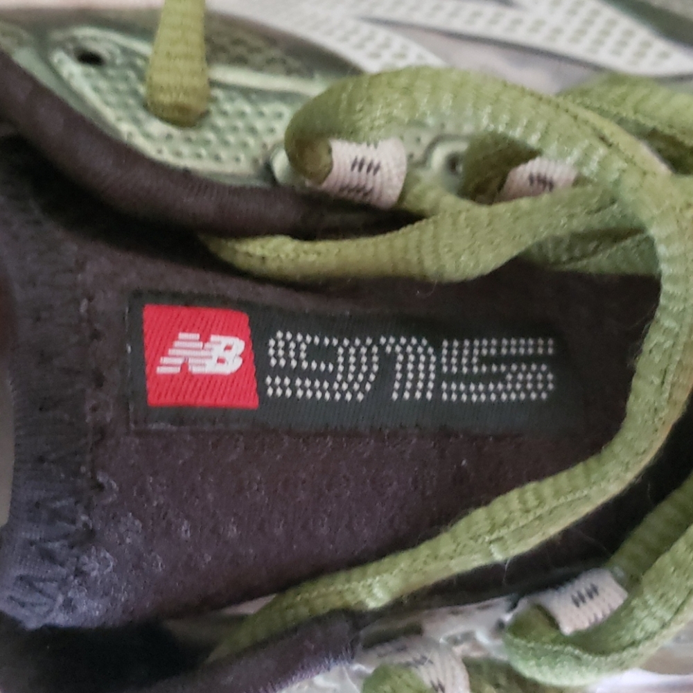 New Balance limited 915 Trail running shoes ๐ - Picture 5 of 6